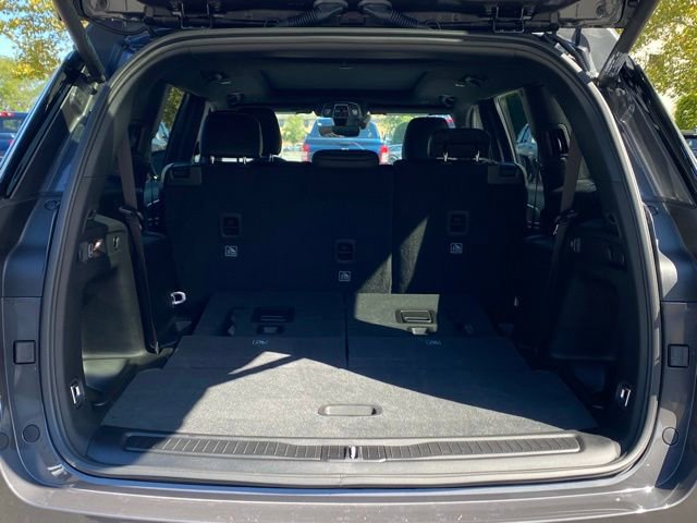 New 2025 Jeep Grand Cherokee L Limited w/ Black Appearance Package image 16