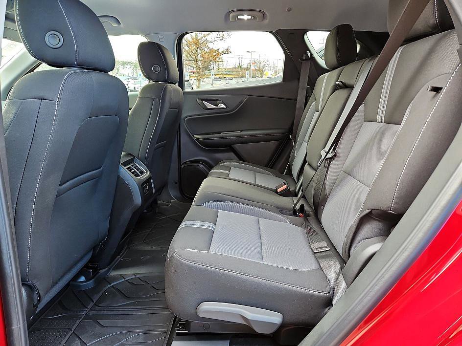 New 2025 Chevrolet Blazer LT image 10