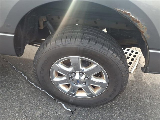 Used 2013 Ford F150 XLT w/ XLT Chrome Pkg image 8