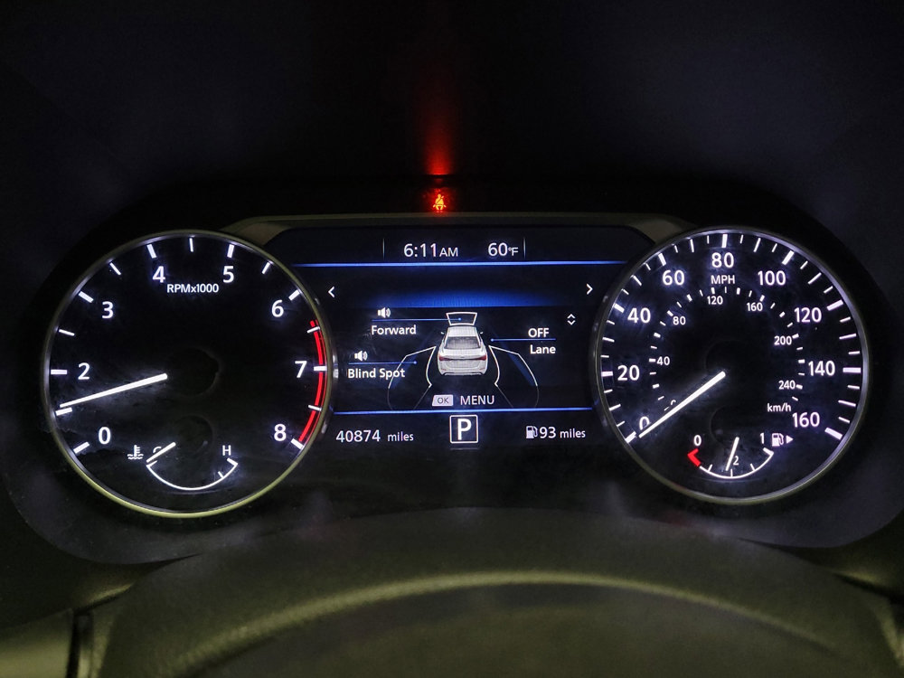 Used 2023 Nissan Sentra SR w/ SR Premium Package image 23