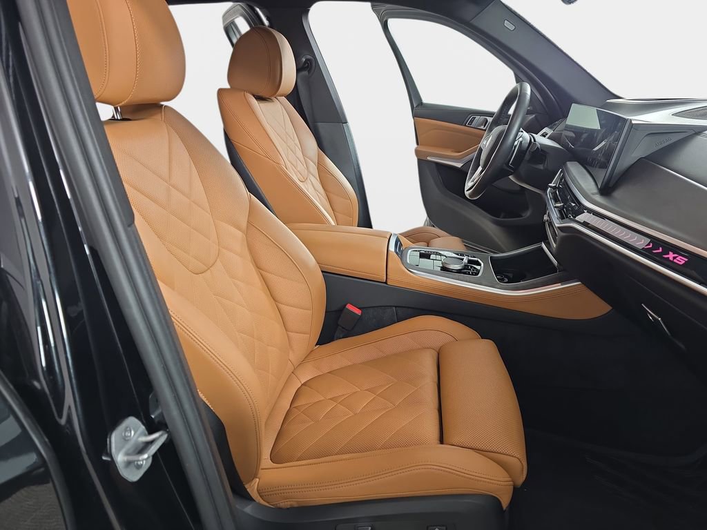 Certified 2024 BMW X5 xDrive40i w/ Premium Package image 10