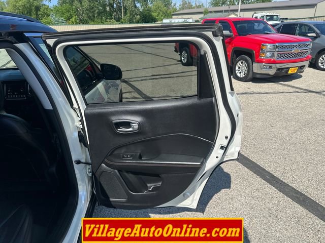 Used 2018 Jeep Compass Limited AWD/4WD image 39