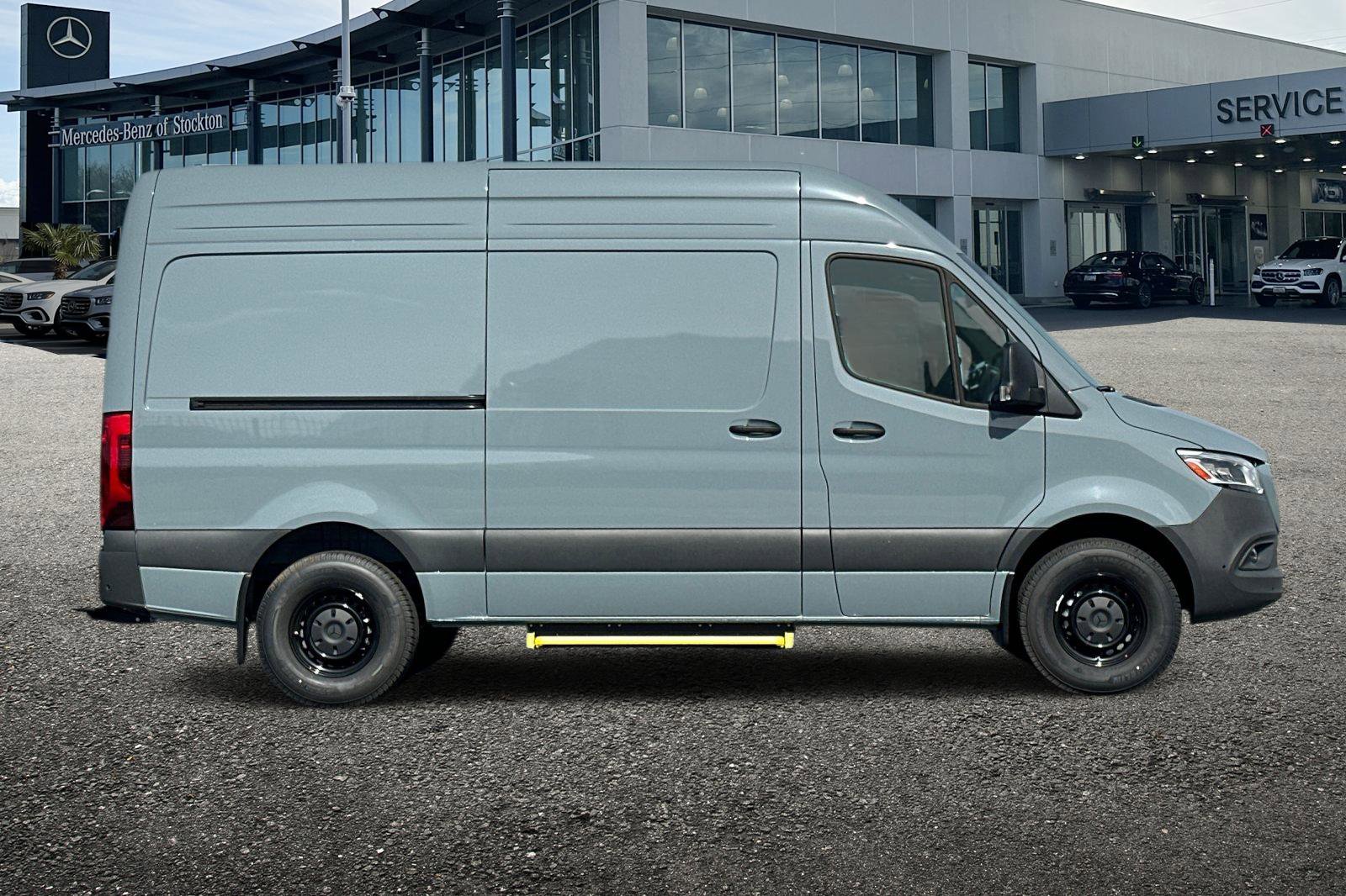 New 2024 Mercedes-Benz Sprinter 2500 image 3