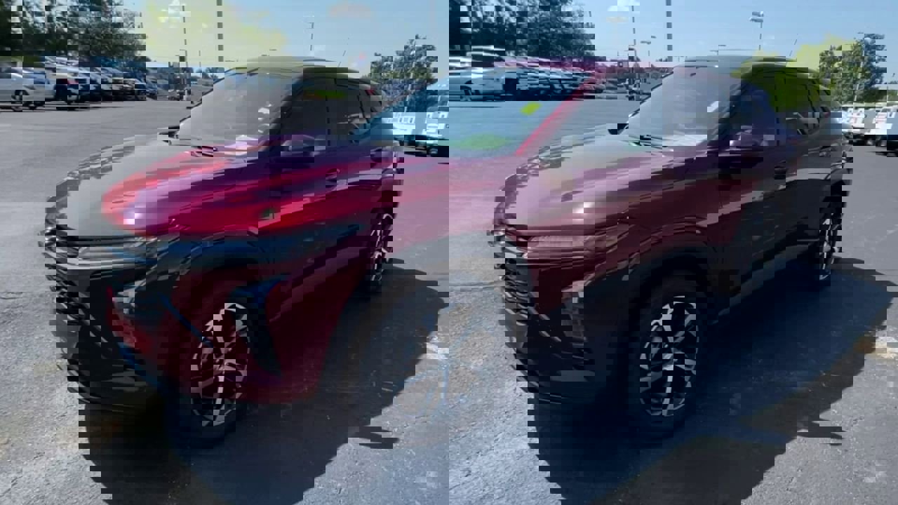 Used 2024 Chevrolet Trax RS w/ Sunroof Package image 4