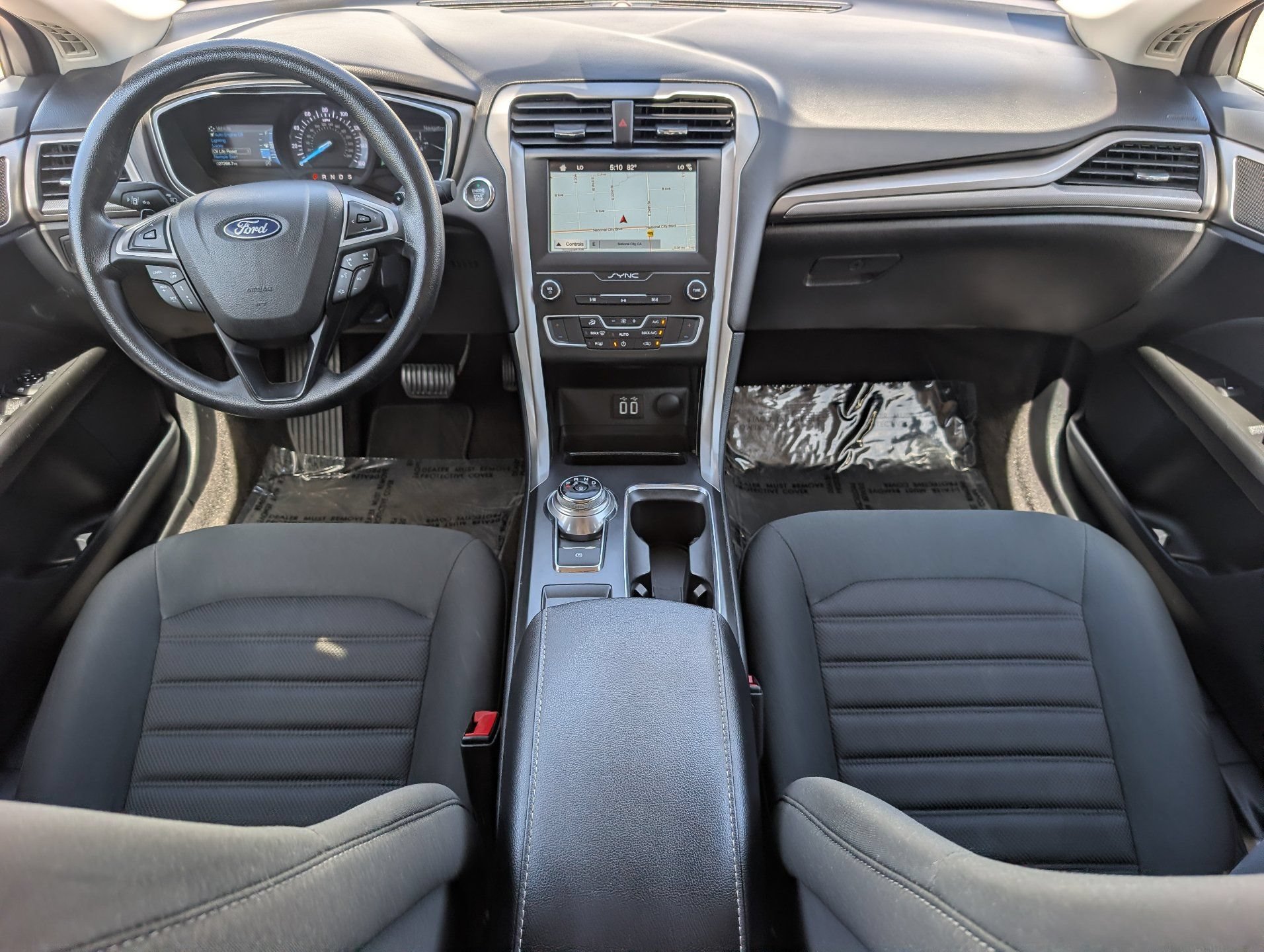 Used 2019 Ford Fusion SE FWD image 14