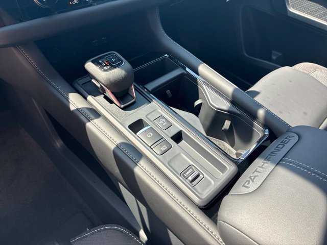 New 2026 Nissan Pathfinder SL w/ SL Premium Package FWD image 14
