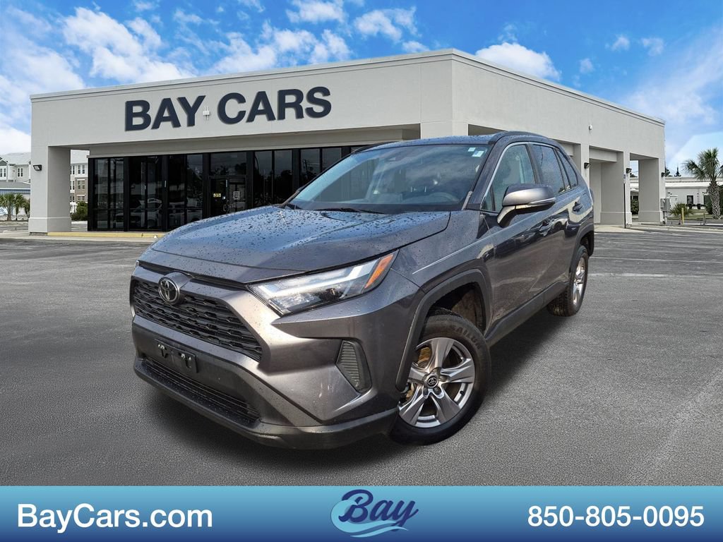 Used 2022 Toyota RAV4 XLE FWD video 1