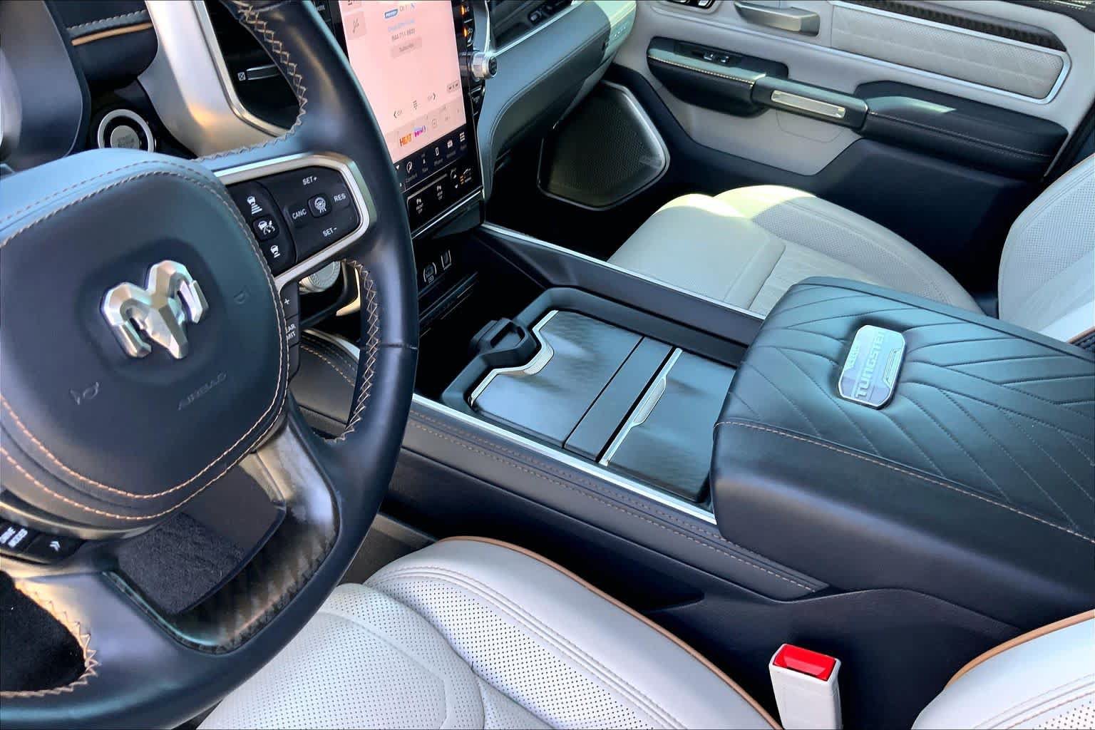 Used 2025 RAM 1500 Tungsten AWD/4WD image 33