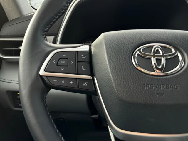Used 2022 Toyota Highlander XLE image 33