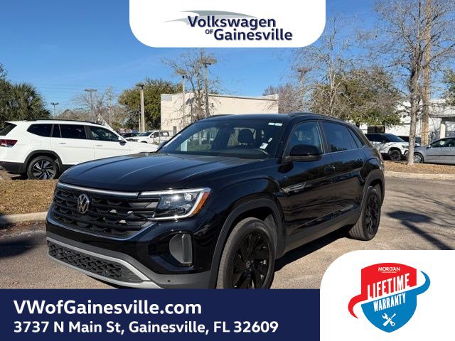 Used 2025 Volkswagen Atlas Cross Sport SE image 3