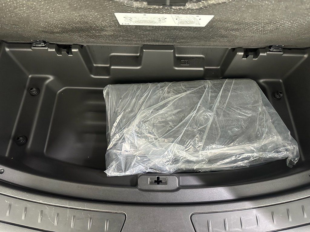 Used 2020 Buick Enclave Essence w/ Sport Touring Edition image 37