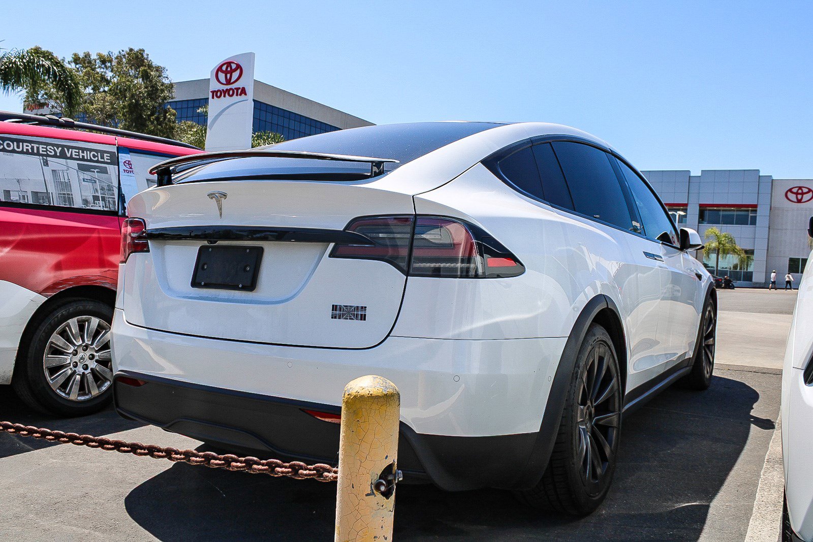 Used 2023 Tesla Model X AWD/4WD image 7