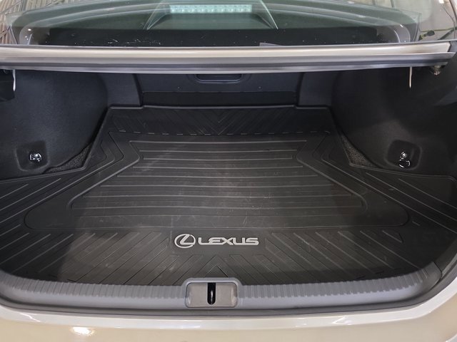 Certified 2025 Lexus ES 300h w/ Premium Package image 12