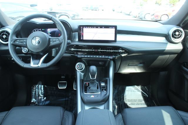 Used 2025 Alfa Romeo Tonale w/ Premium Package AWD/4WD image 16