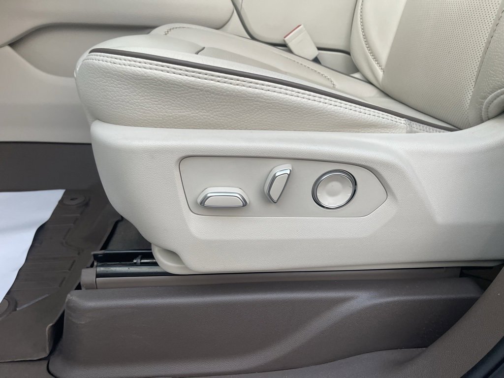 Used 2023 GMC Yukon Denali image 18