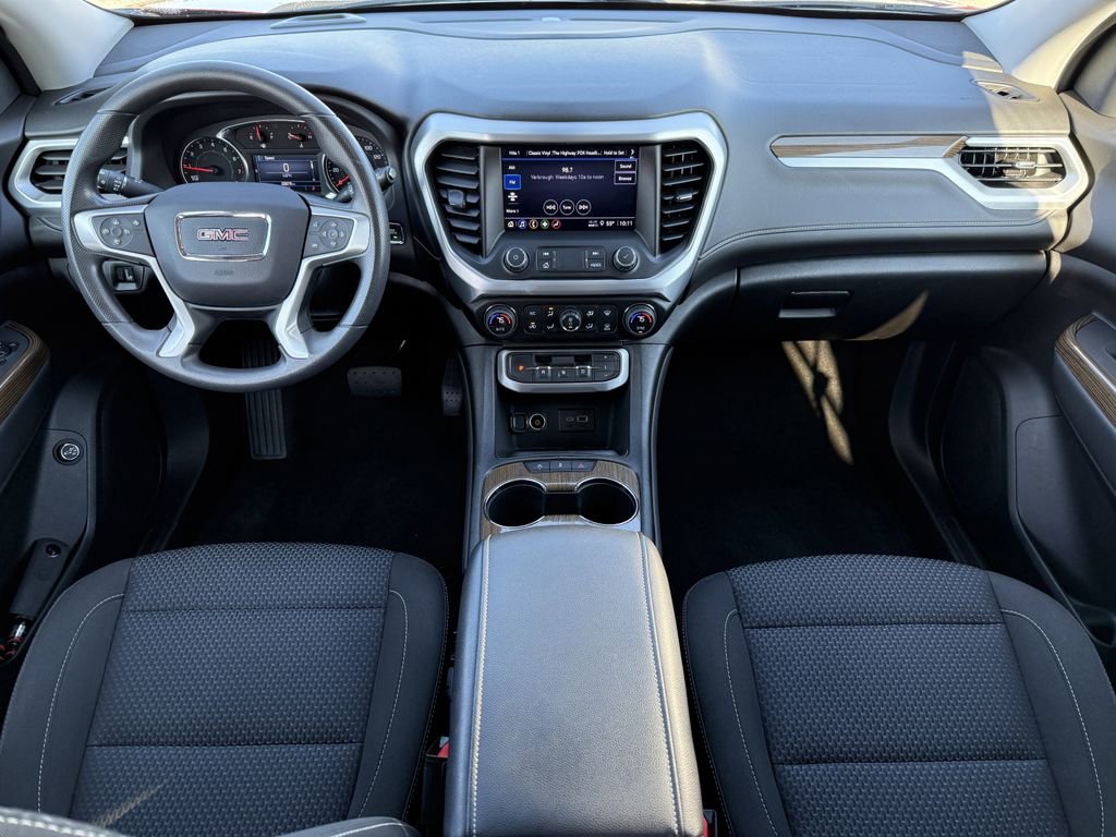 Used 2023 GMC Acadia SLE w/ Driver Convenience Package image 12