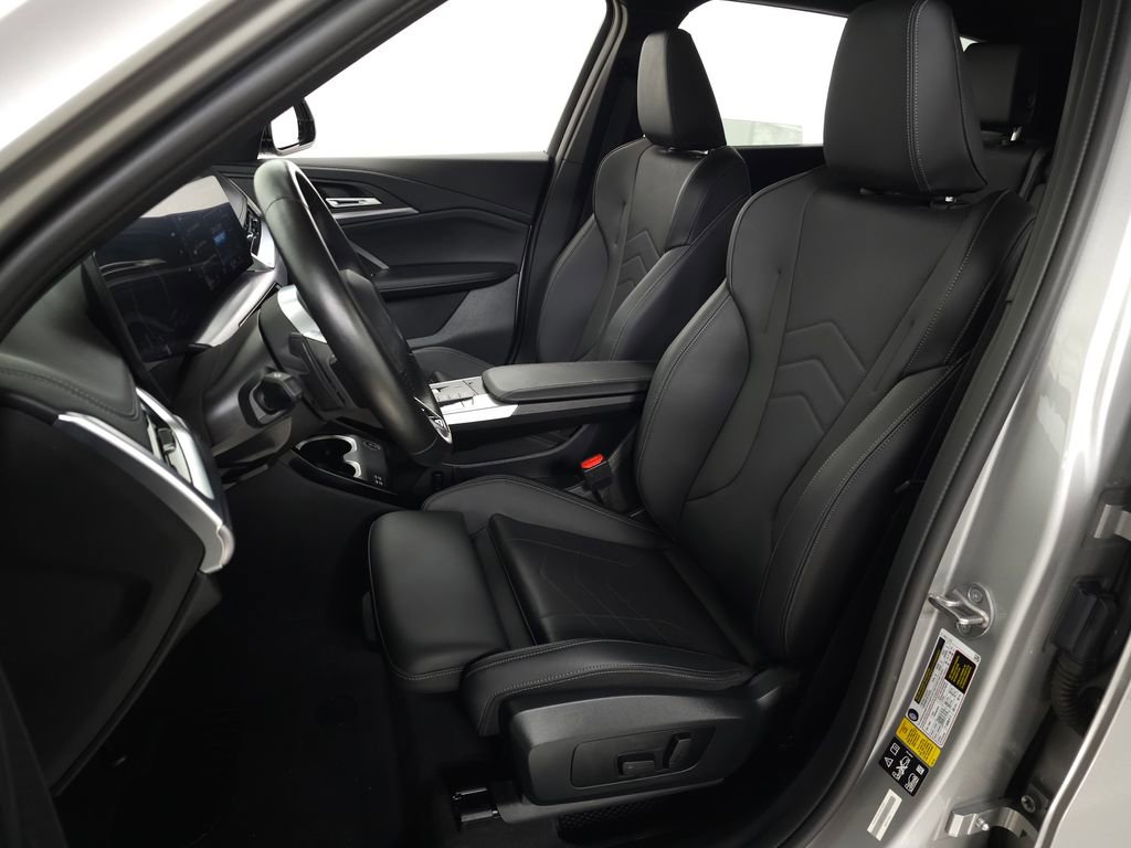 Used 2023 BMW X1 xDrive28i w/ M Sport Package AWD/4WD image 18