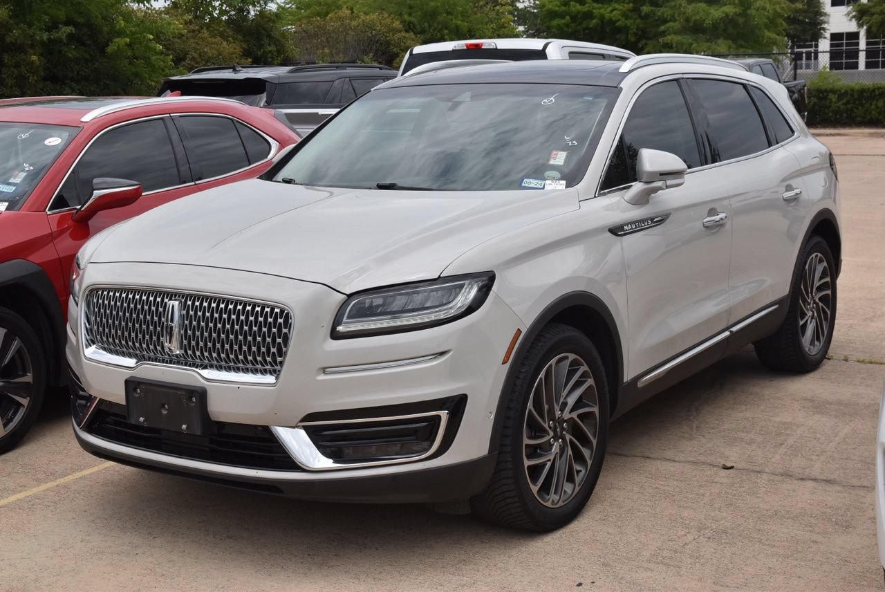 Used 2020 Lincoln Nautilus Reserve w/ Equipment Group 201A AWD/4WD image 2