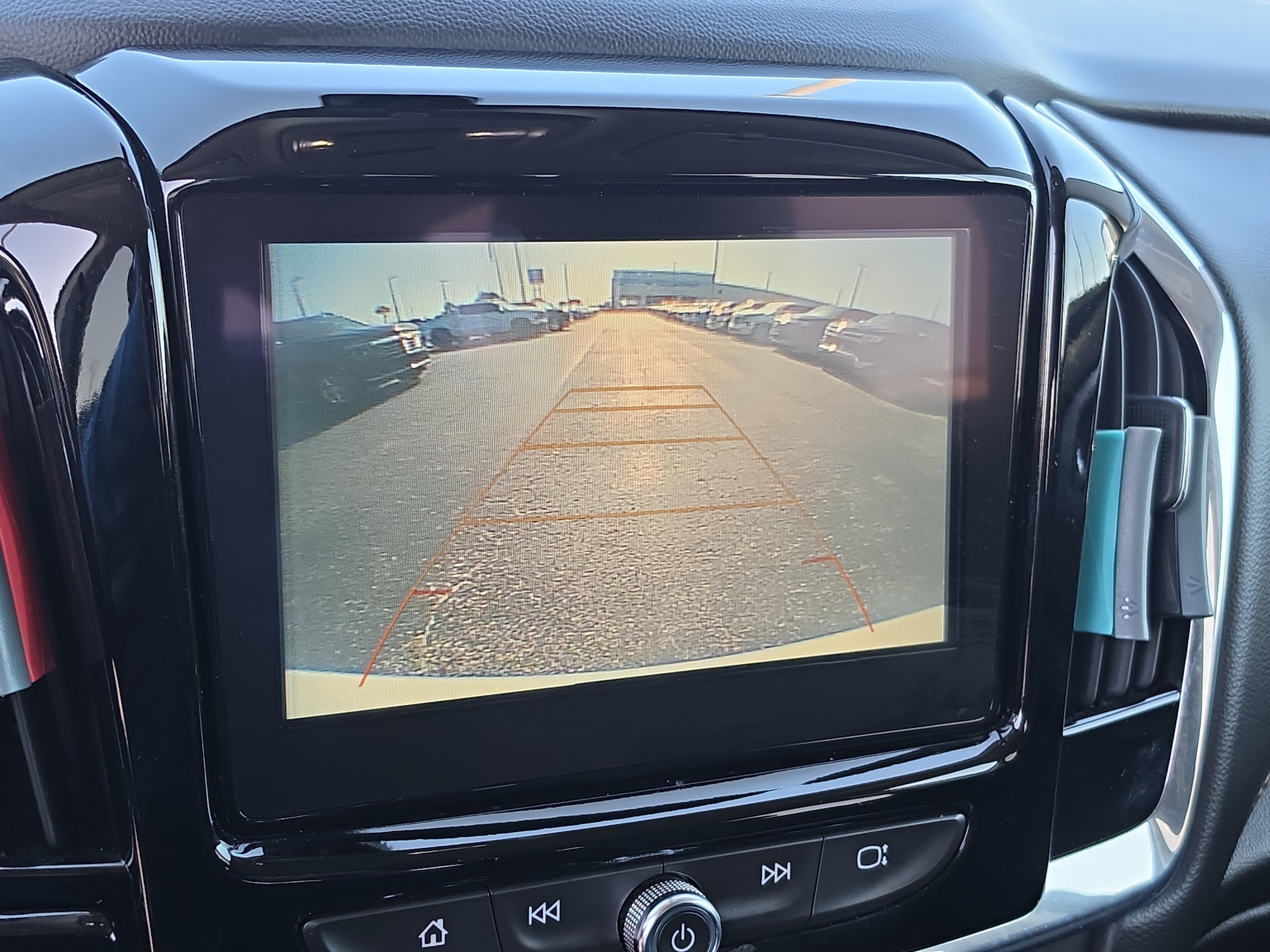 Certified 2018 Chevrolet Traverse LT AWD/4WD image 27