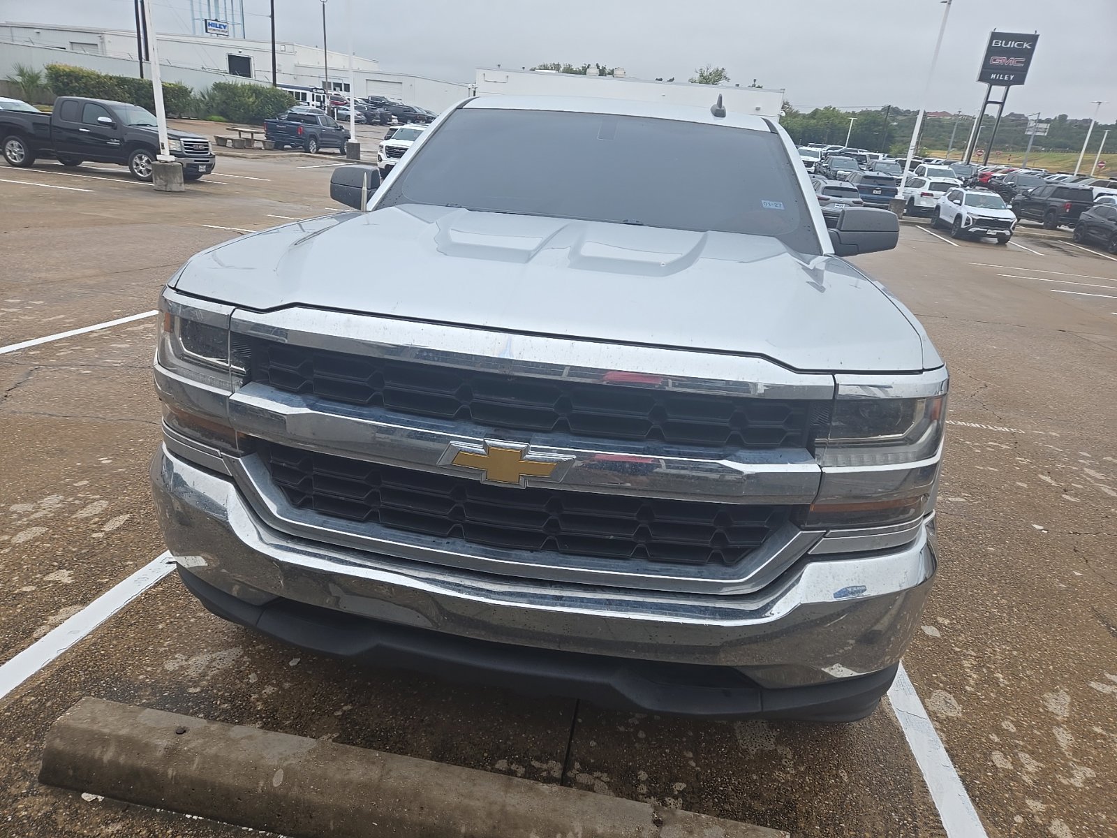 Used 2017 Chevrolet Silverado 1500 LT w/ Max Trailering Package RWD image 2