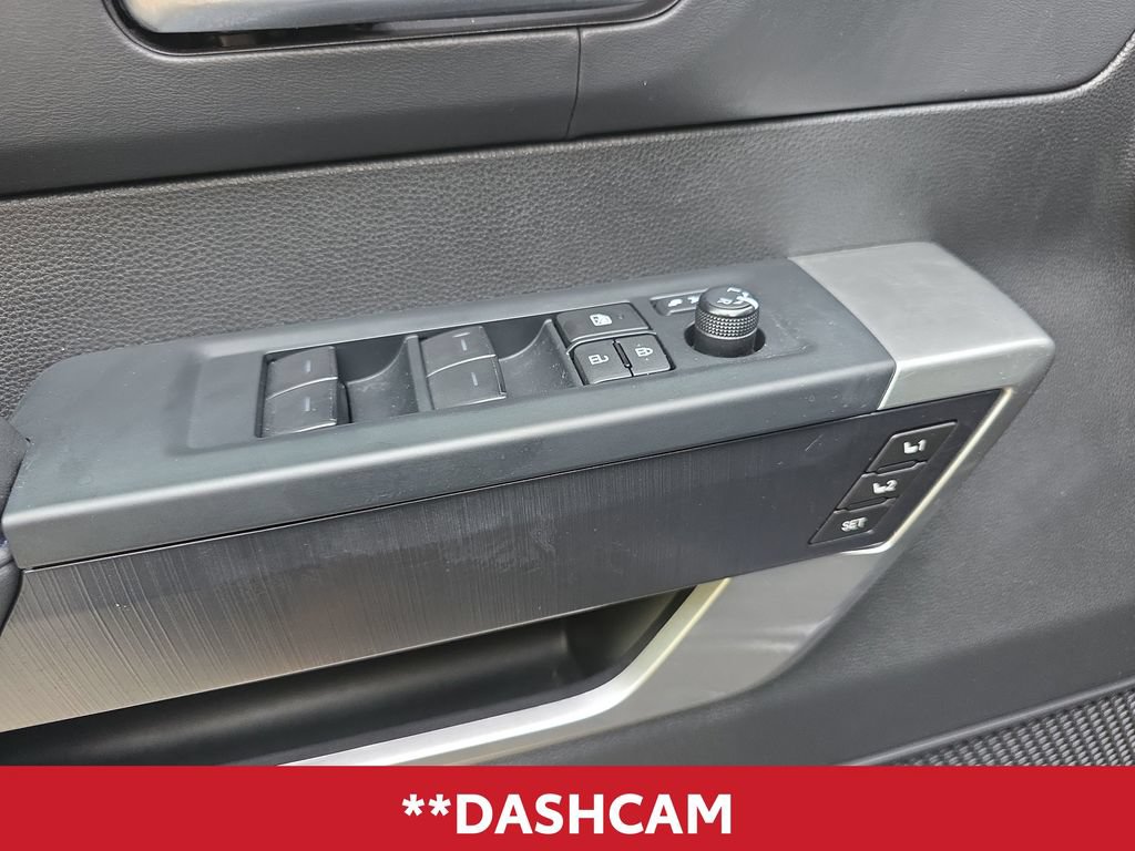 Used 2025 Toyota Sequoia Platinum AWD/4WD image 22