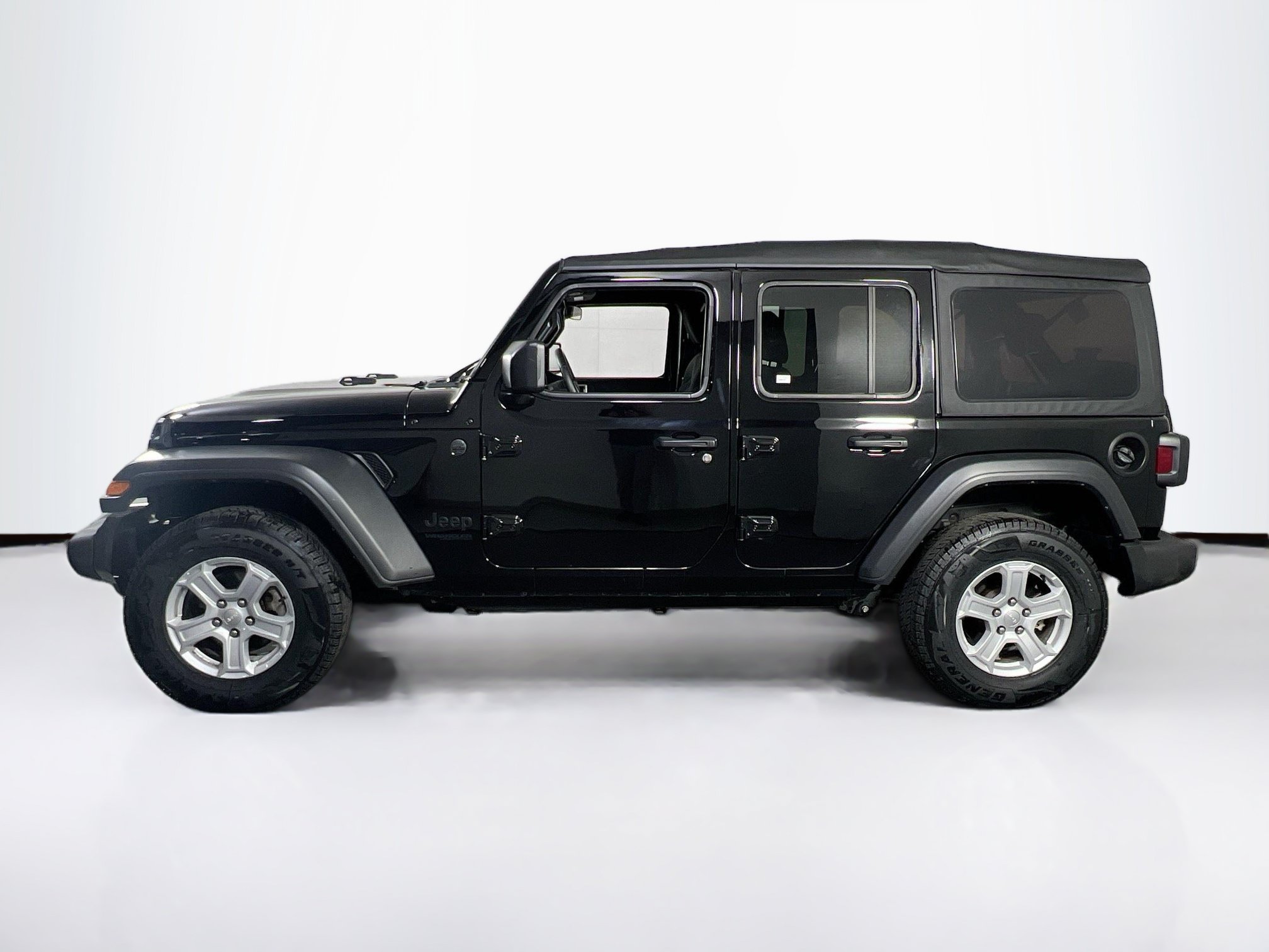 Used 2022 Jeep Wrangler Unlimited Sport AWD/4WD image 8