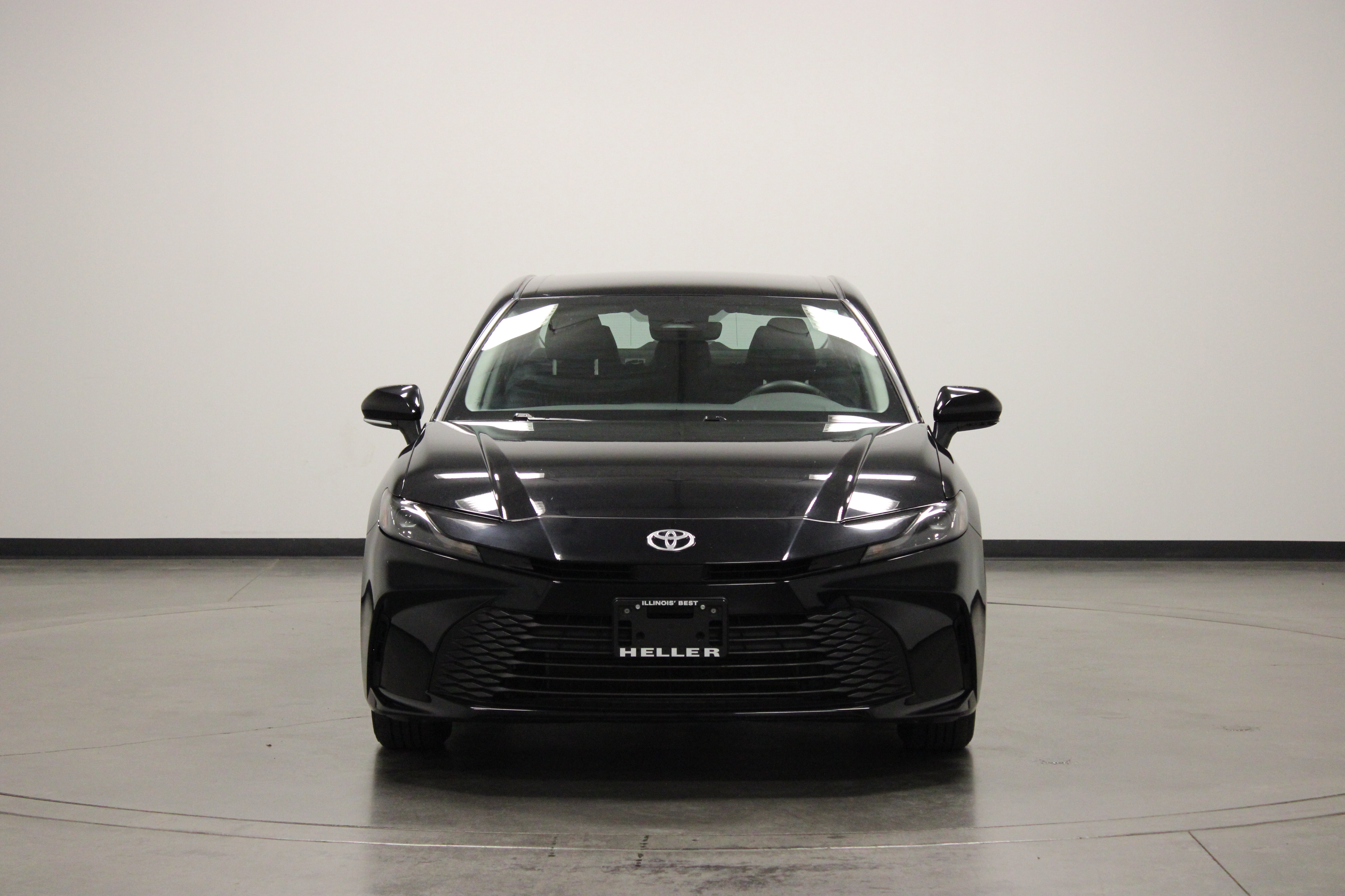 Used 2025 Toyota Camry LE w/ Convenience Package AWD/4WD image 3