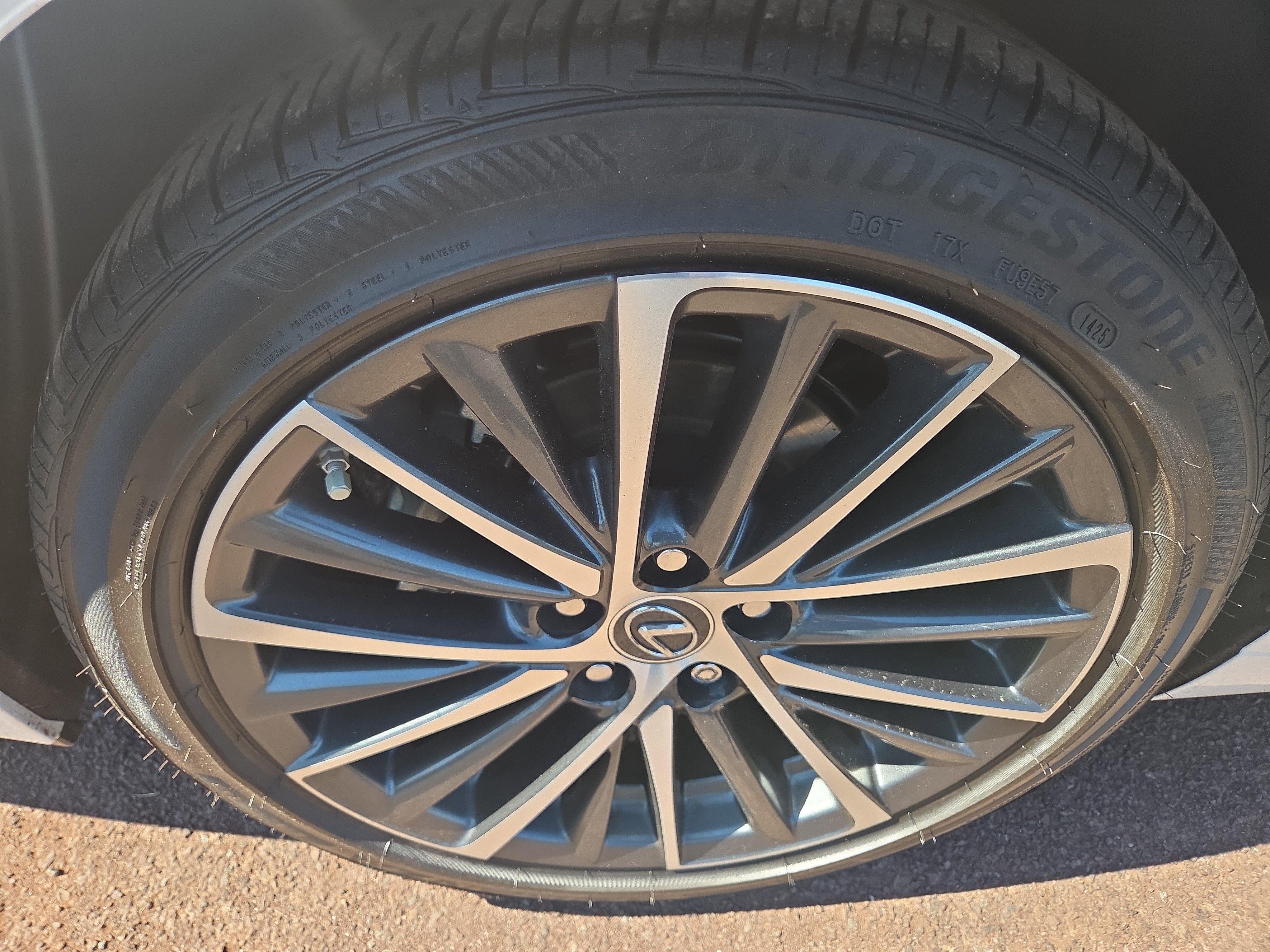 Certified 2023 Lexus ES 350 w/ Premium Package image 10