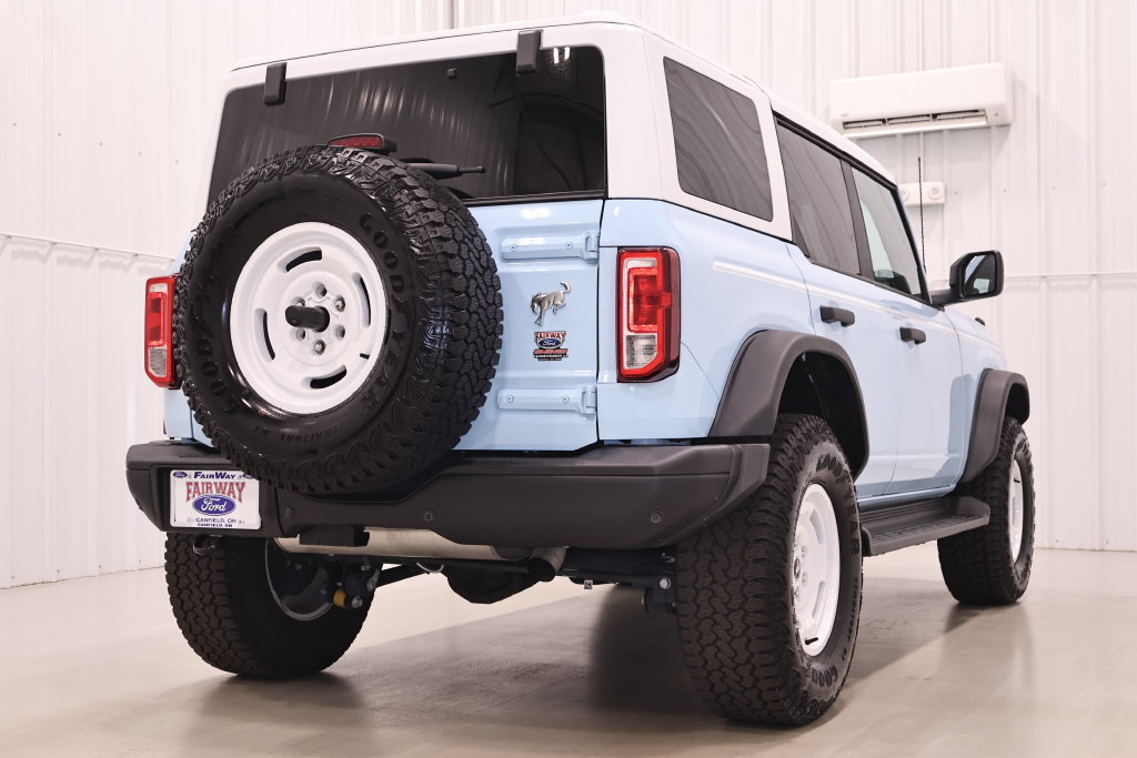 Used 2025 Ford Bronco Heritage Edition AWD/4WD image 10