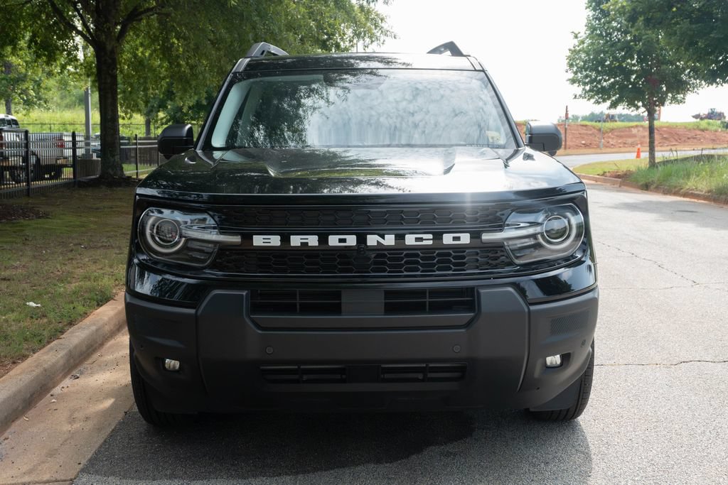Used 2025 Ford Bronco Sport Outer Banks w/ Outer Banks Tech Package+ AWD/4WD image 2