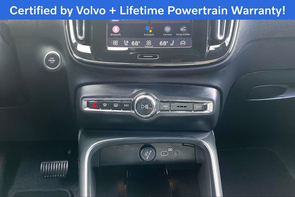 Used 2025 Volvo XC40 B5 Plus AWD/4WD image 41