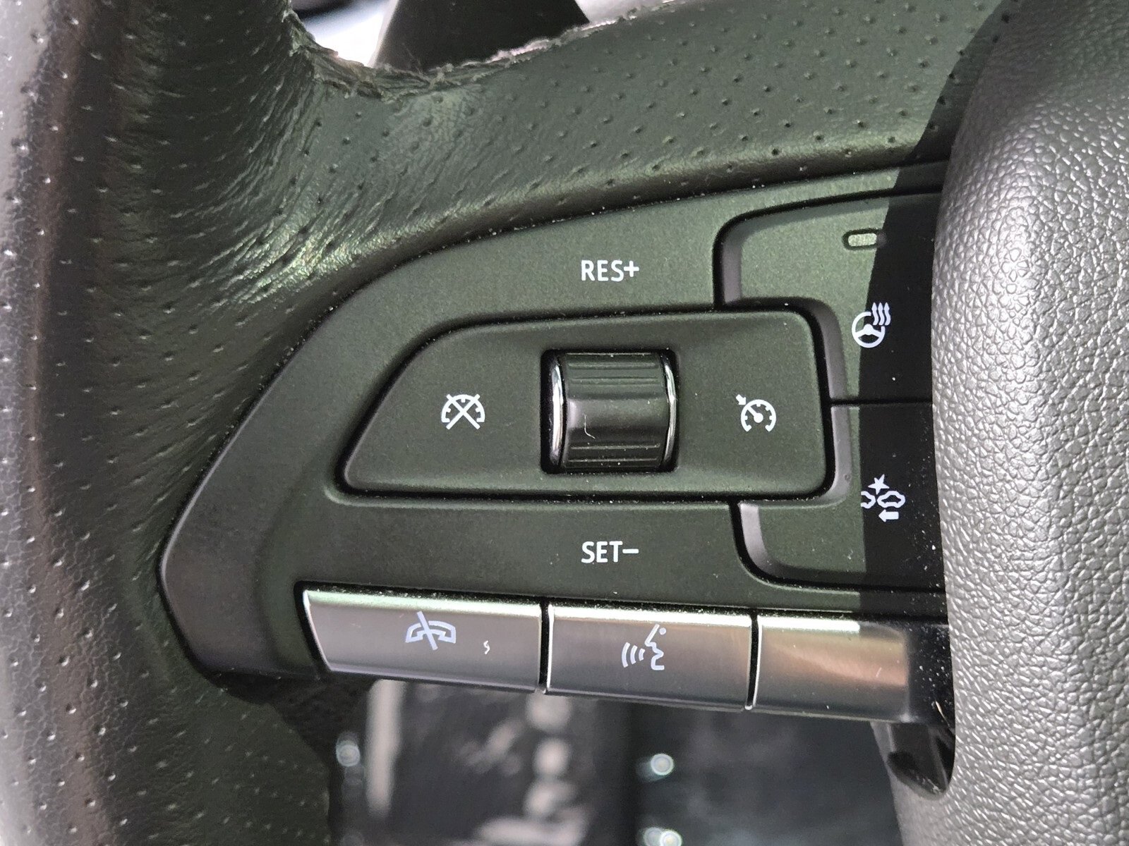 Used 2023 Cadillac XT4 Sport image 26