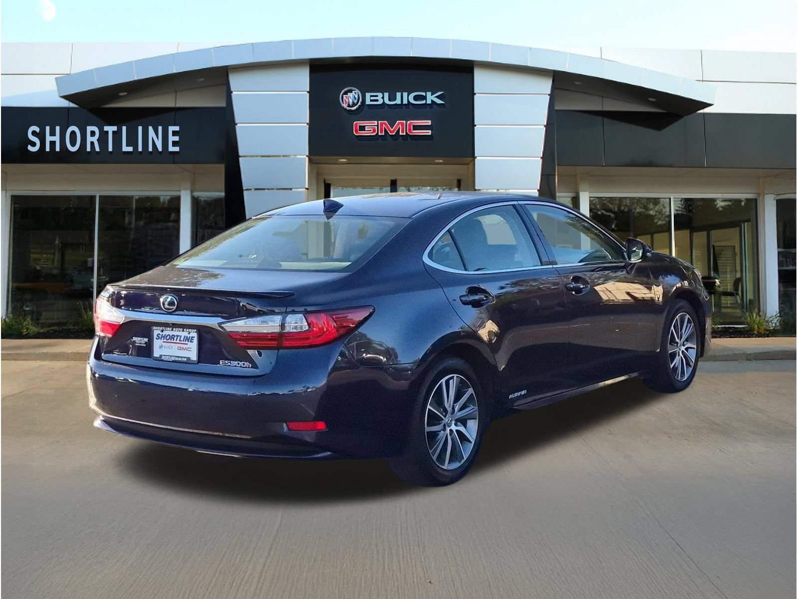 Used 2016 Lexus ES 300h w/ Navigation System Package FWD image 3