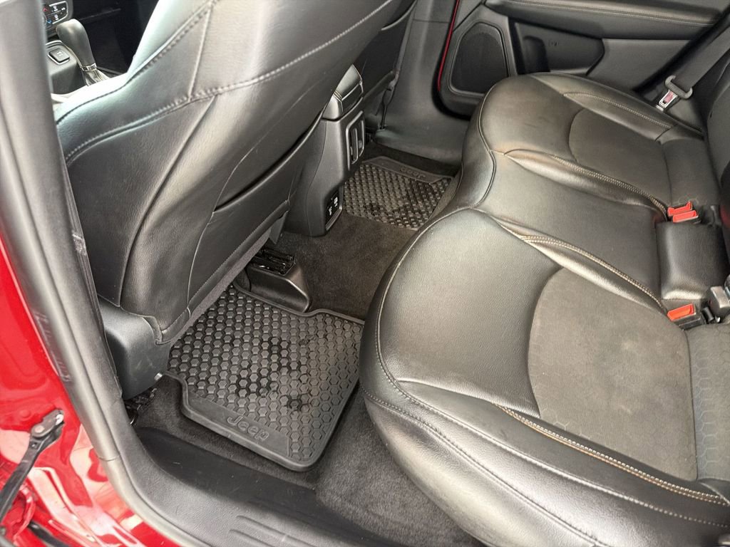 Used 2019 Jeep Compass Latitude w/ Cold Weather Group FWD image 36