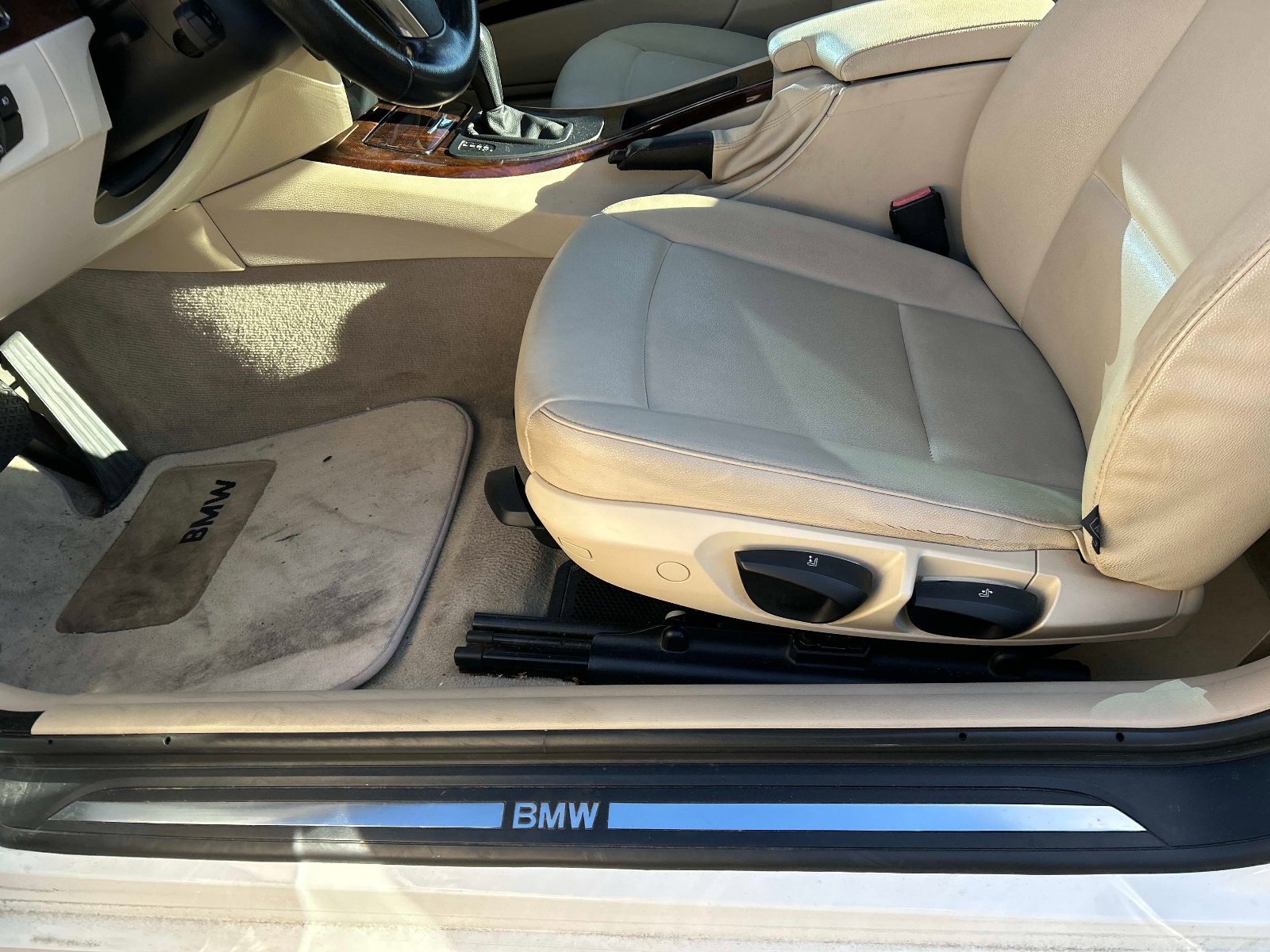 Used 2008 BMW 328i Coupe image 17