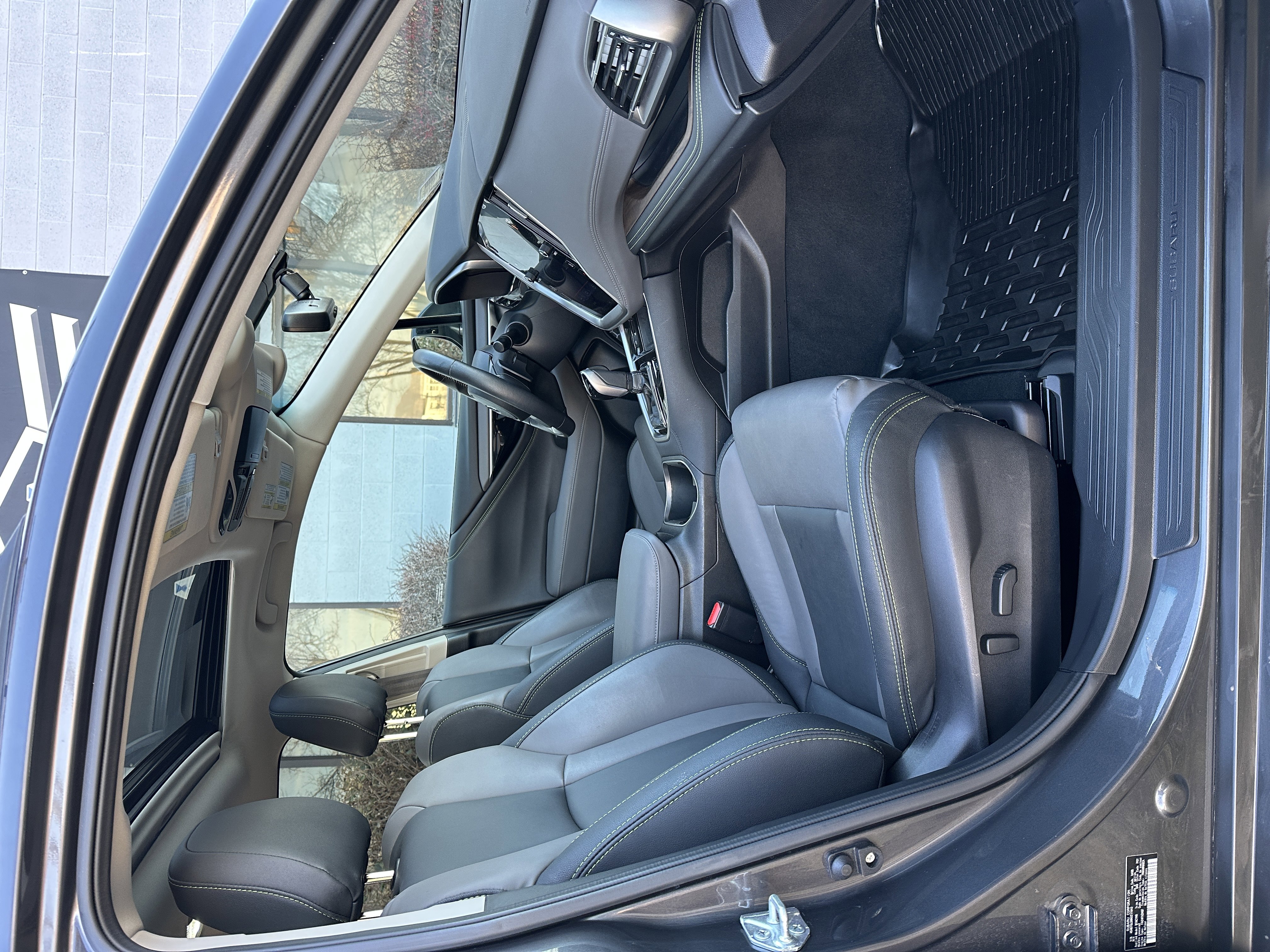 Used 2022 Subaru Outback Onyx Edition XT w/ Popular Package #2 image 22