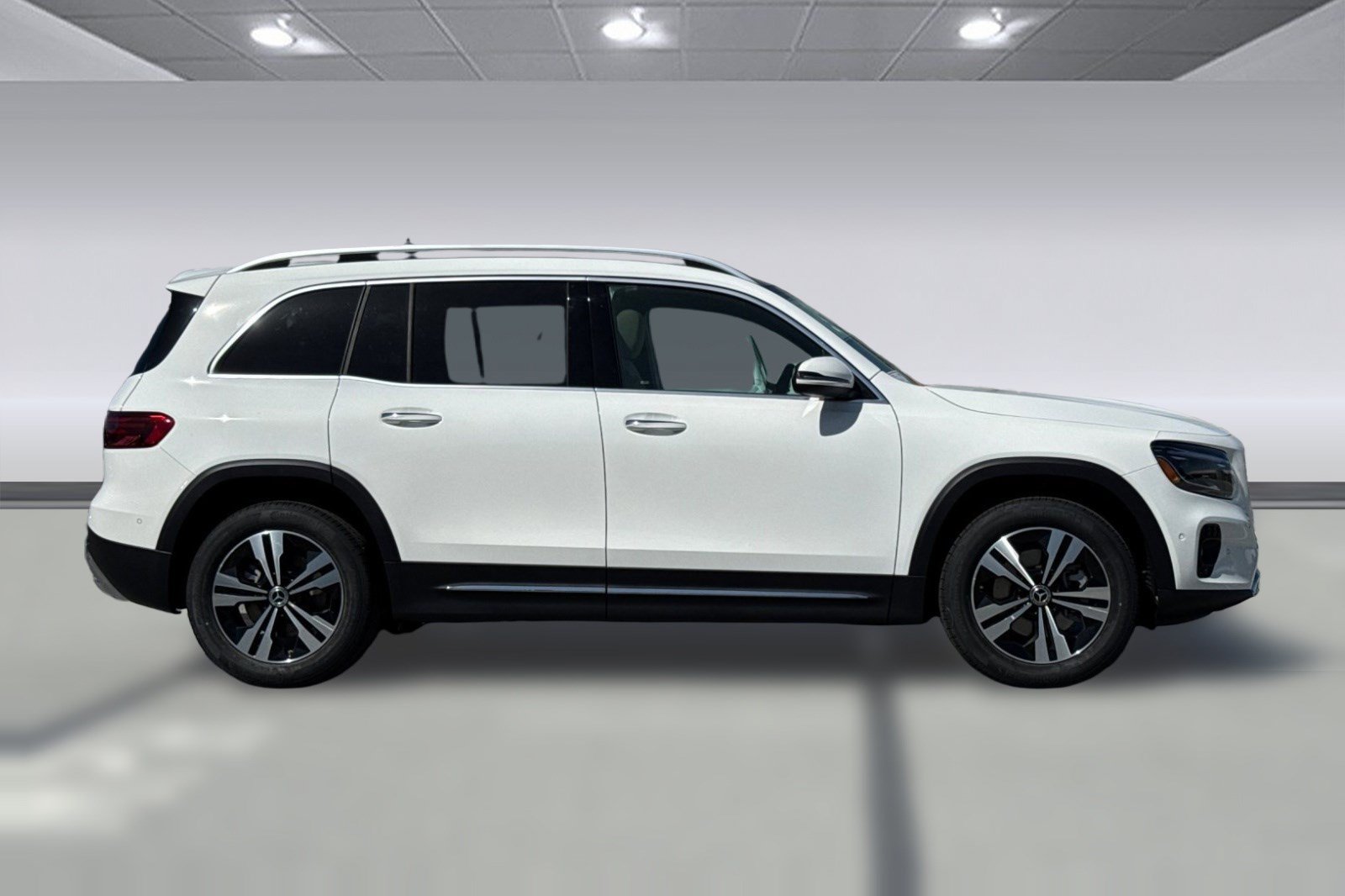 New 2026 Mercedes-Benz GLB 250 image 7