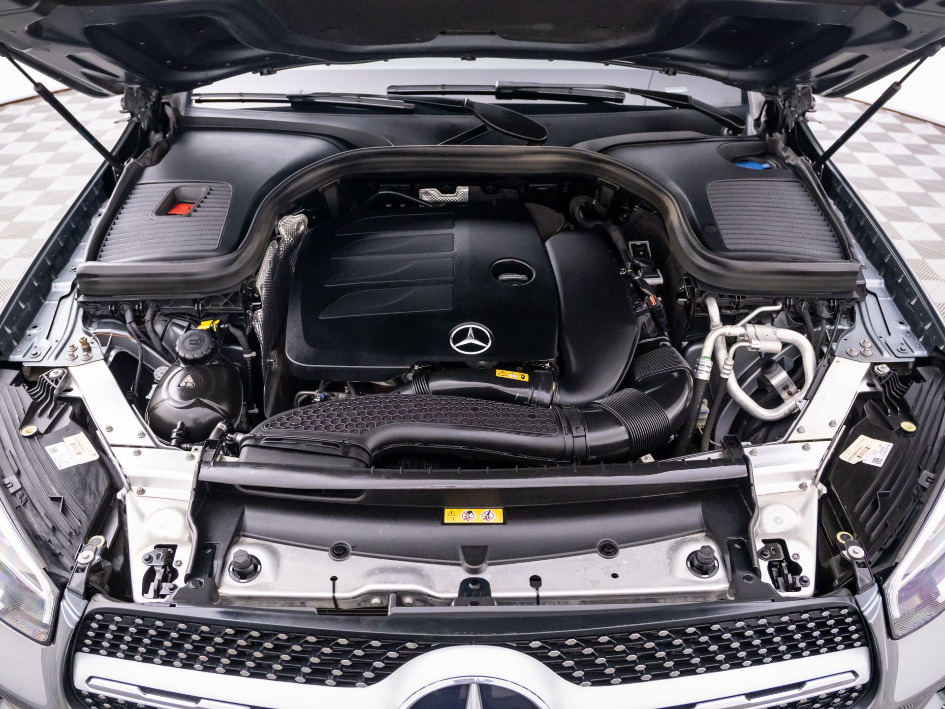 Used 2020 Mercedes-Benz GLC 300 4MATIC image 28