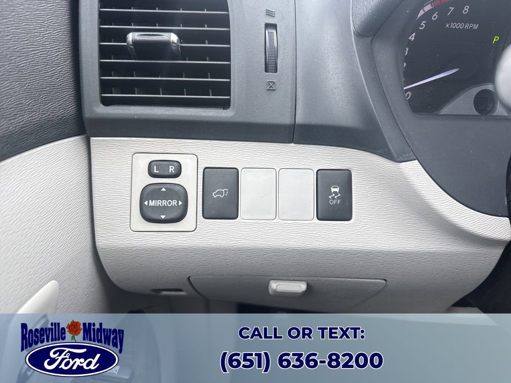 Used 2013 Toyota Venza XLE image 22