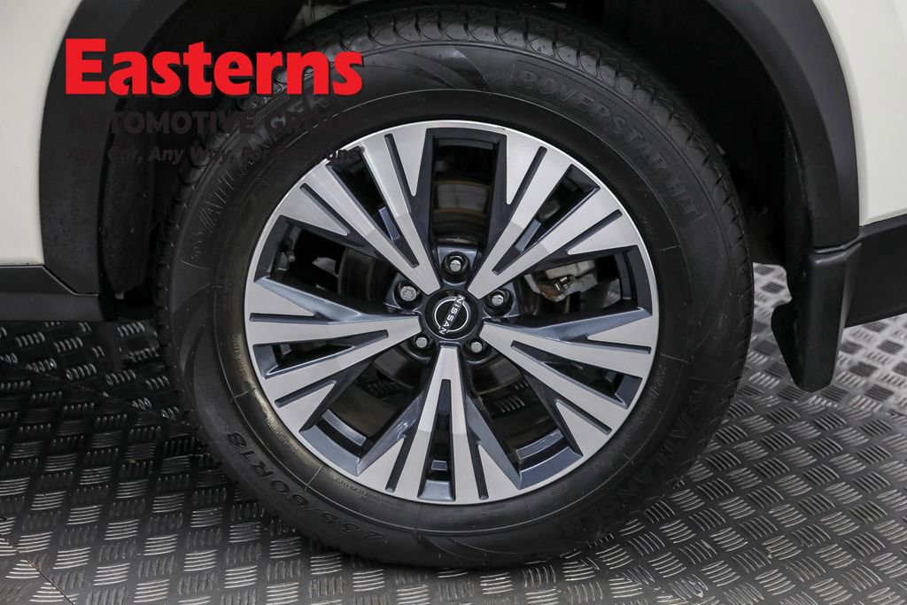 Used 2022 Nissan Rogue SV image 31