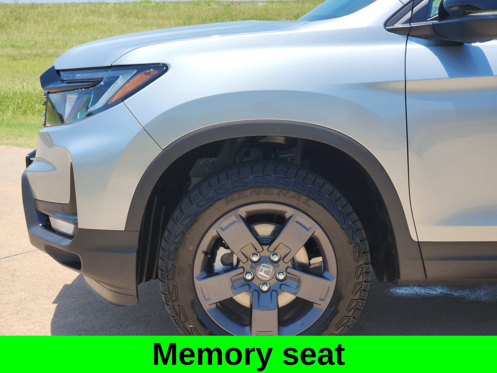 New 2026 Honda Ridgeline TrailSport image 12