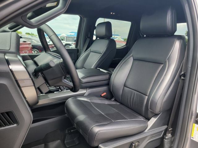 Used 2025 Ford F150 Lariat w/ Equipment Group 501A Mid AWD/4WD image 19