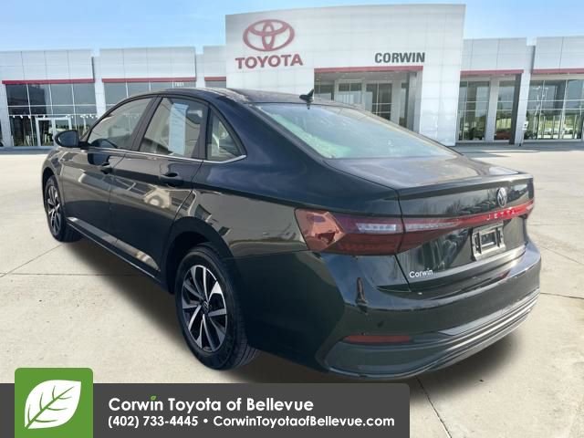 Used 2025 Volkswagen Jetta S image 3