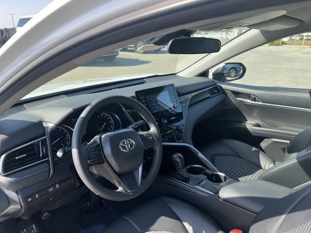 Used 2024 Toyota Camry SE FWD image 10