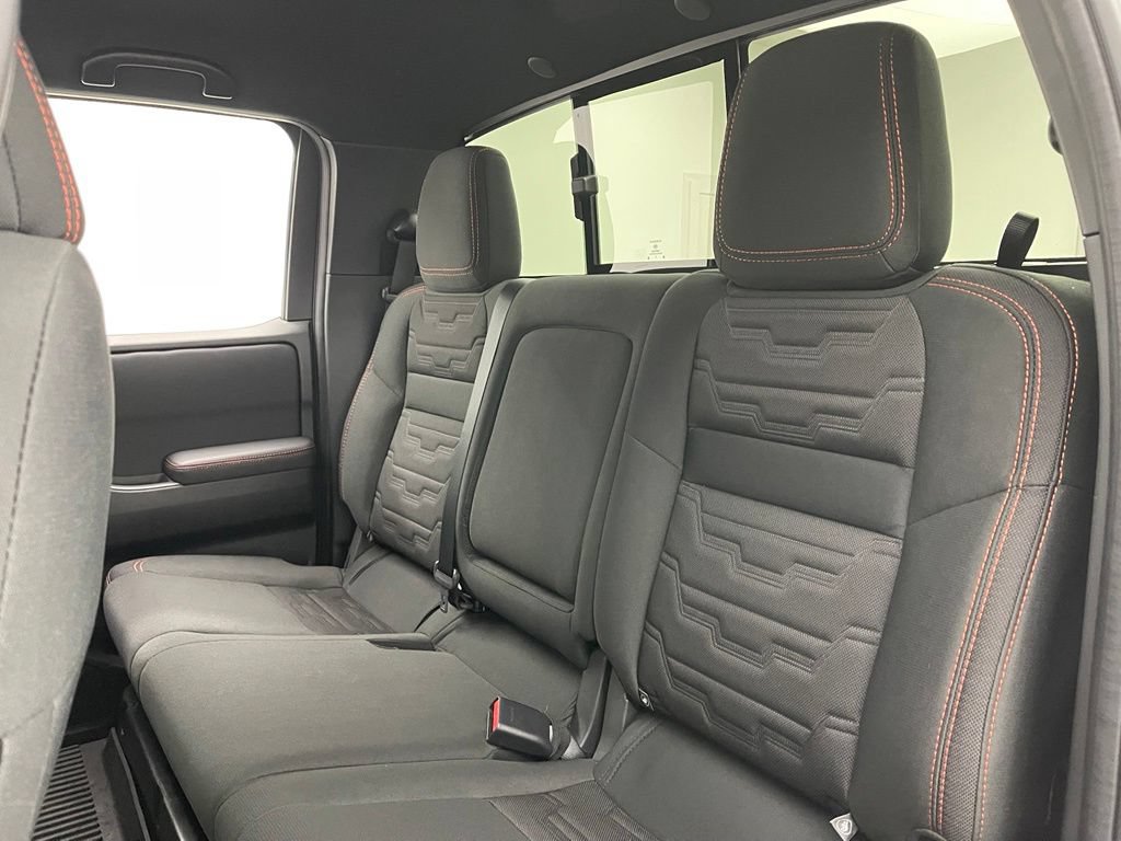 Used 2024 Nissan Frontier PRO-4X w/ Technology Package AWD/4WD image 35