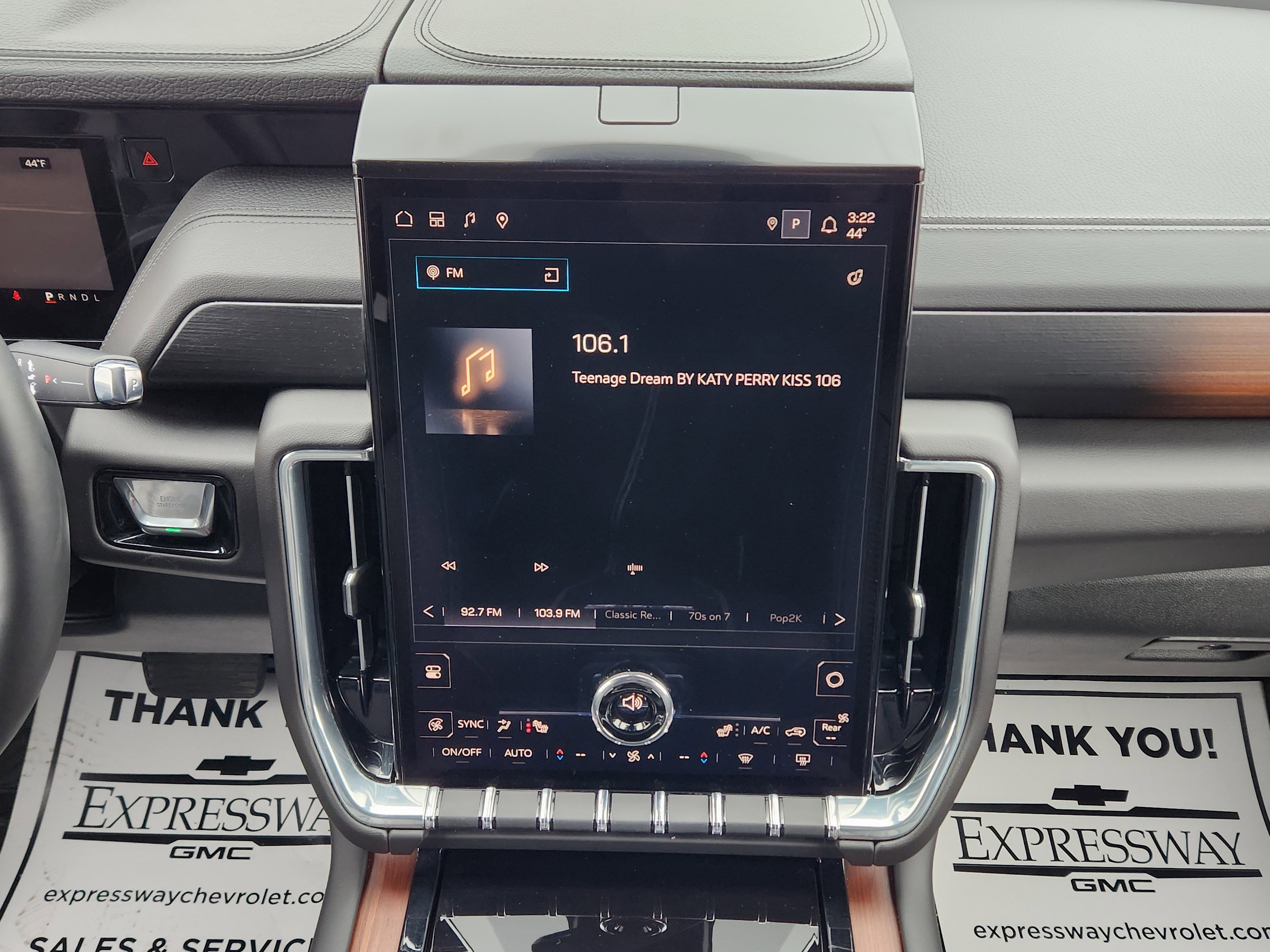 Used 2025 GMC Yukon XL Denali image 19