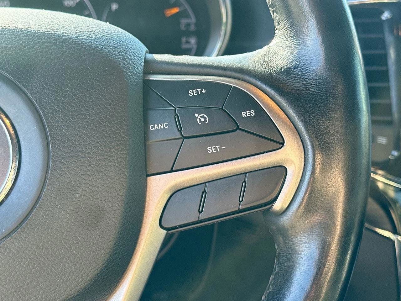 Used 2021 Jeep Grand Cherokee Limited image 27