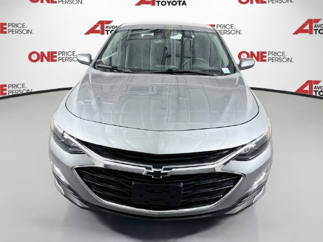Used 2025 Chevrolet Malibu RS FWD image 2
