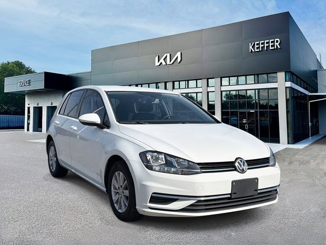 Used 2019 Volkswagen Golf S image 2