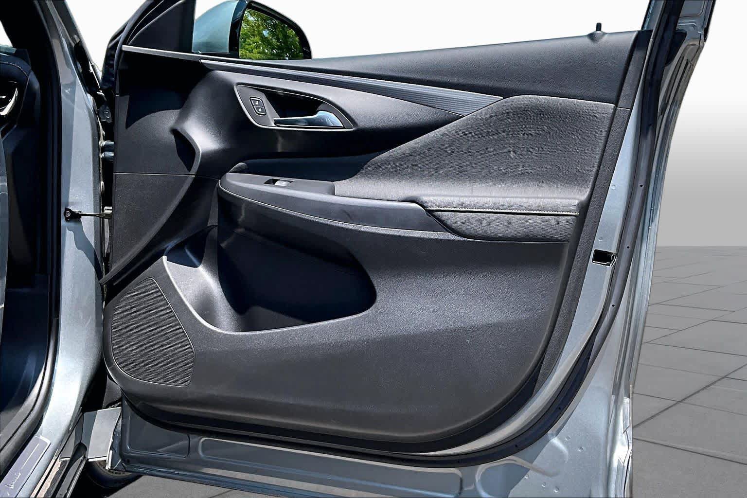 Used 2025 Buick Envista Avenir FWD image 24